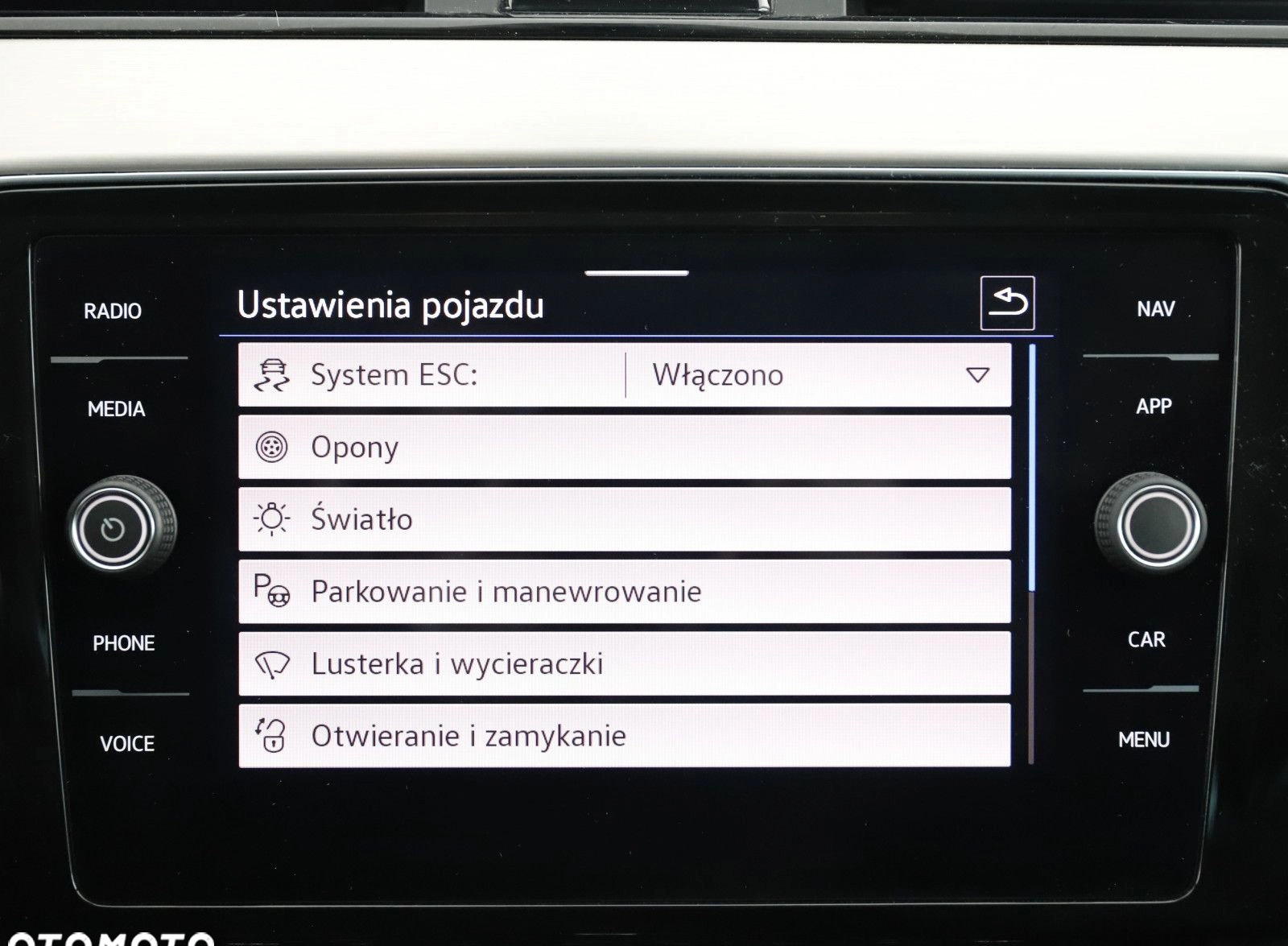 Volkswagen Passat cena 125800 przebieg: 131293, rok produkcji 2020 z Rybnik małe 781